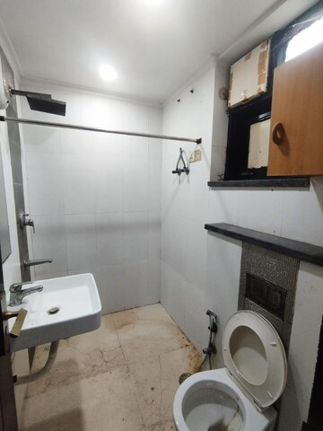 Bathroom in 3 BHK Builder Floor at Green Park – for Sale