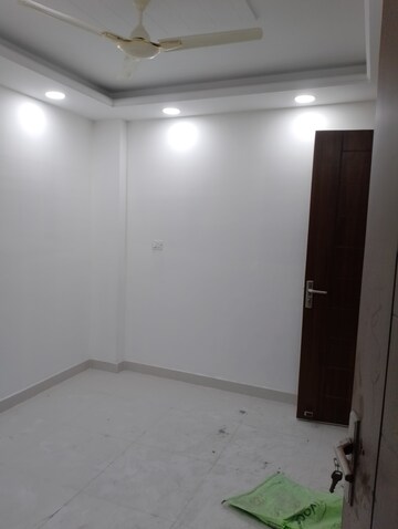 3 BHK Apartment For Sale in Vishwakarma Colony