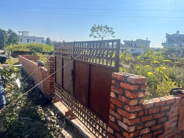  Plot For Sale in Preet Vihar