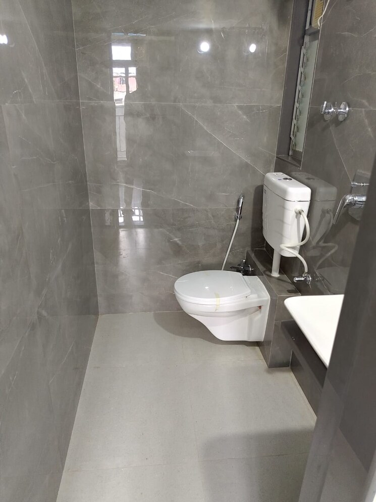 Bathroom, mansarovar-pearl-gardens 2 Bedroom 683 Sq.Ft. Apartment In Vasai West Palghar 7559655