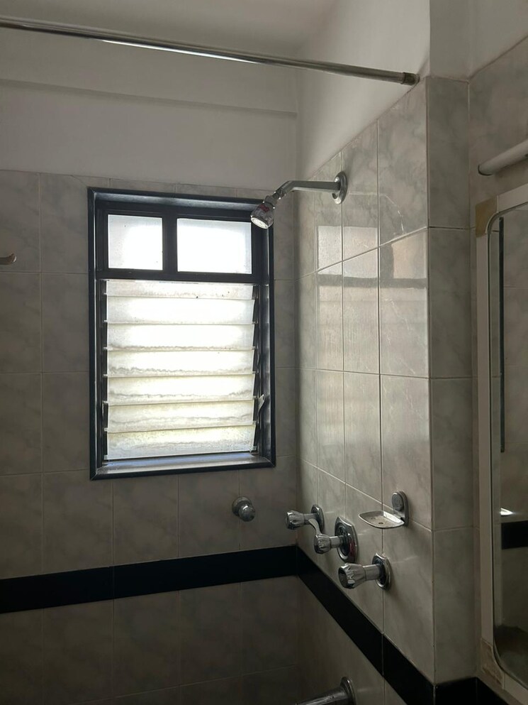 Bathroom, k-raheja-raheja-nest 4 Bedroom 1850 Sq.Ft. Apartment In Powai Mumbai 7559722
