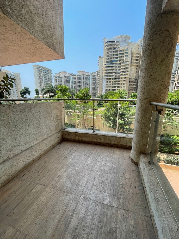 Balcony, nahar-amrit-shakti-yvonne 4 Bedroom 1750 Sq.Ft. Apartment In Chandivali Mumbai 7559766