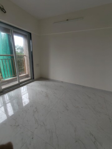 Room in 1 BHK Apartment at Anant Metropolis Insignia Towers, Kasarvadavali – for Sale