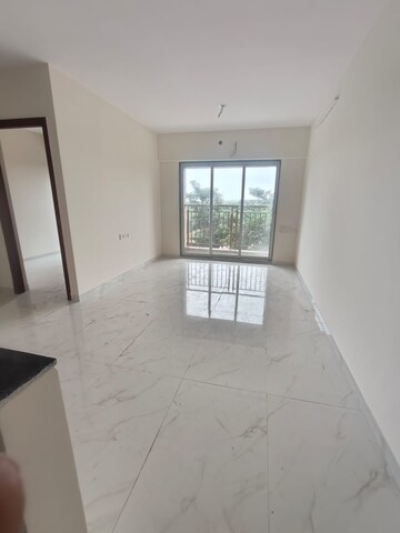 Room in 1 BHK Apartment at Anant Metropolis Insignia Towers, Kasarvadavali – for Sale
