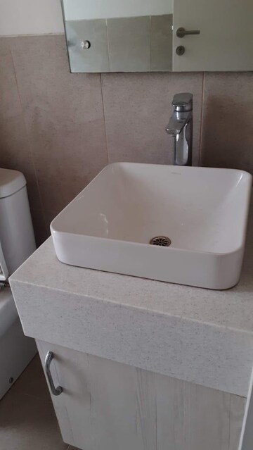Bathroom in 4 BHK Villa at Unitech Nirvana Country Aspen Greens, Sector 50 – for Sale