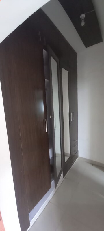 Building Lobby in 3 BHK Apartment at Omaxe The Nile, Sector 49 – for Sale