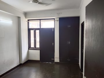 Room in 2 BHK Apartment at Ascent Savy Ville De, Raj Nagar Extension – for Sale