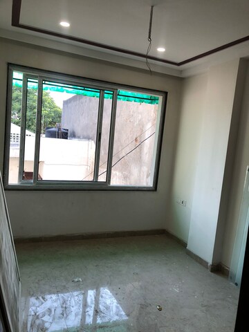 Room in 3 BHK Builder Floor at Pitampura – for Sale