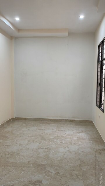 Room in 2 BHK Villa at Faizabad Road – for Sale