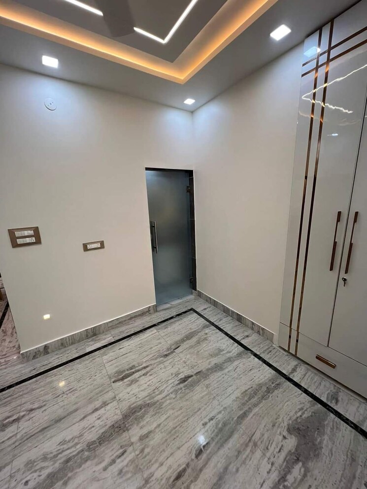 Room, burari 2 Bedroom 85 Sq.Yd. Builder Floor In Burari Delhi 7560590