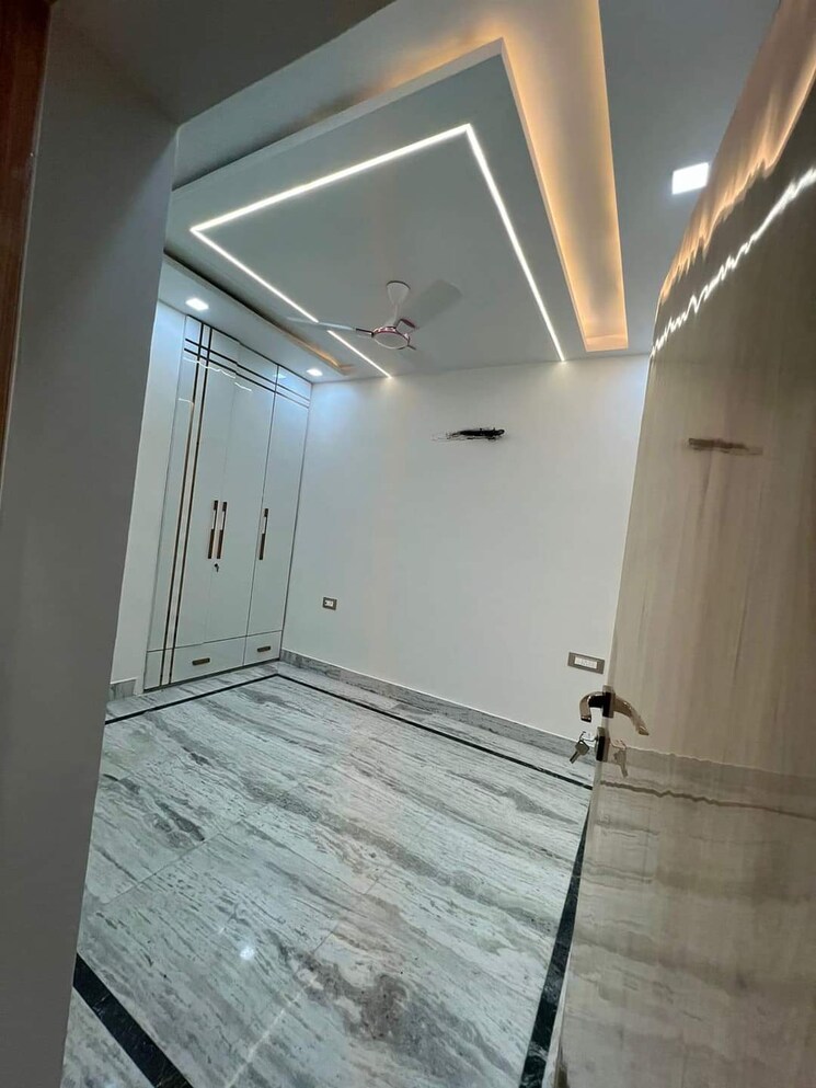 Room, burari 2 Bedroom 85 Sq.Yd. Builder Floor In Burari Delhi 7560590