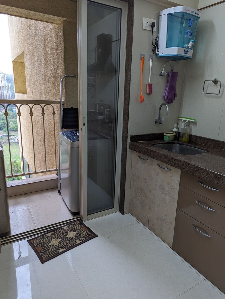 Kitchen, rutu-city 2 Bedroom 650 Sq.Ft. Apartment In Kasarvadavali Thane 7560661