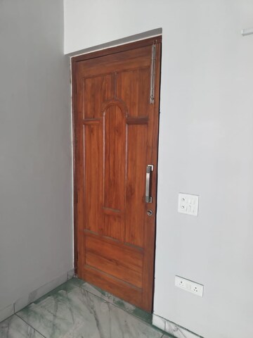 Furnished Amenities in 3 BHK Apartment at Urbtech Hilston, Sector 79 – for Sale