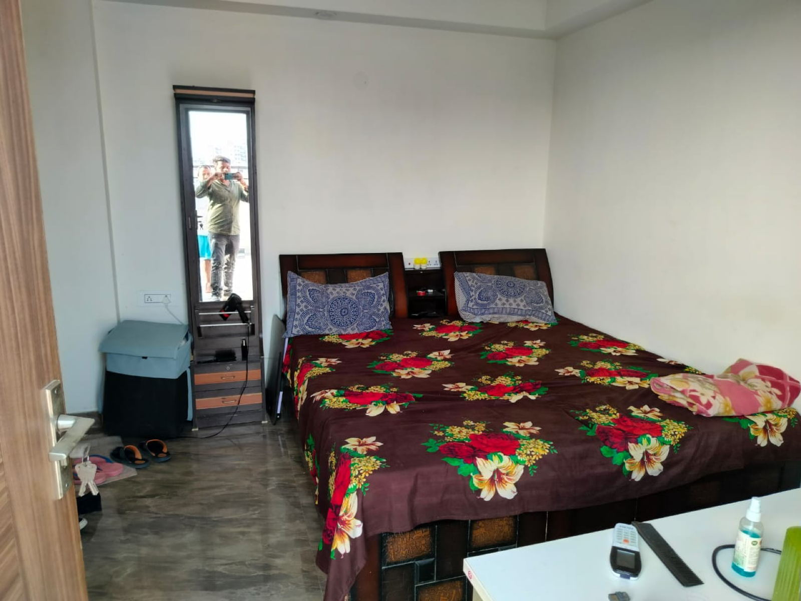 Rental 1 RK 600 Sq.Ft. Builder Floor in Sushant Lok ii Gurgaon 7561008