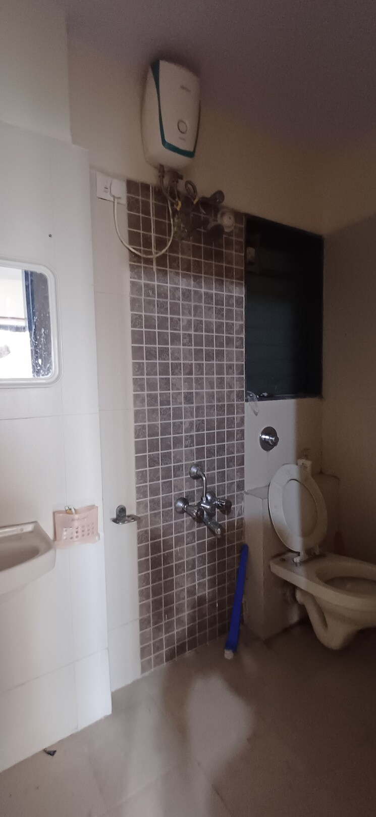 Attached Bathroom, dosti-vihar 1 Bedroom 425 Sq.Ft. Apartment In Samata Nagar Thane 7561051