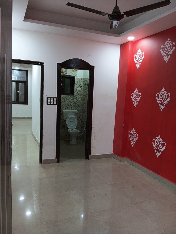 Bathroom, shalimar garden 3.5 Bedroom 1125 Sq.Ft. Builder Floor In Shalimar Garden Ghaziabad 7561390