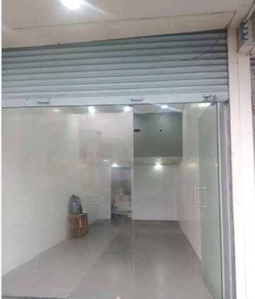 Commercial Shop 300 Sq.Ft. For Rent in Andheri West Mumbai  7561451