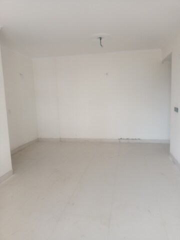 Room in 2 BHK Apartment at Cosmos Express 99, Sector 99 – for Sale