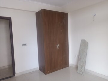 Room in 2 BHK Apartment at Cosmos Express 99, Sector 99 – for Sale