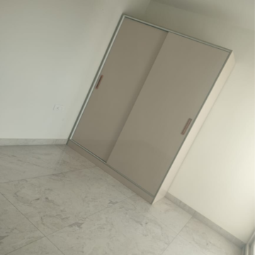 Room in 3 BHK Apartment at Malwa Escon Primera, International Airport Road – for Sale