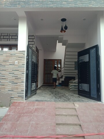 Parking in 3 BHK Independent House at Jankipuram – for Sale