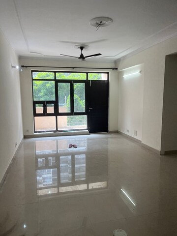 Furnished Amenities in 4 BHK Villa at Jaypee Green Villas, Jaypee Greens – for Sale