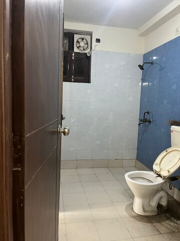 Bathroom in 4 BHK Villa at Jaypee Green Villas, Jaypee Greens – for Sale