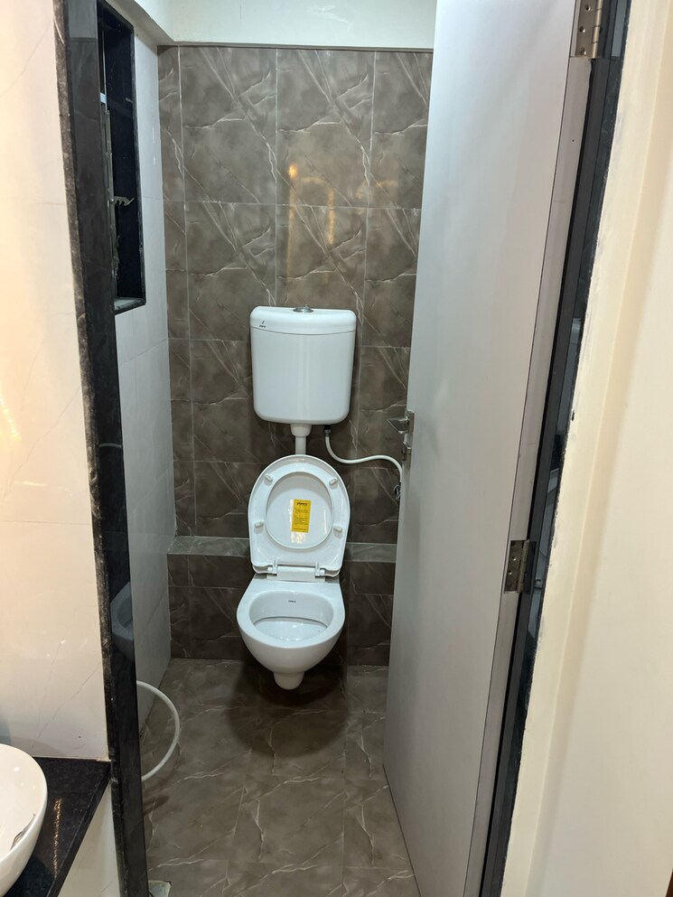 Bathroom, haware-amara 1 Bedroom 339 Sq.Ft. Apartment In Vikhroli East Mumbai 7562358