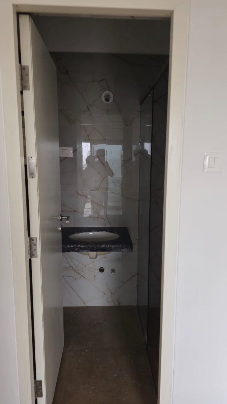 Bathroom, saket-world 2 Bedroom 830 Sq.Ft. Apartment In Kalyan East Thane 7562374