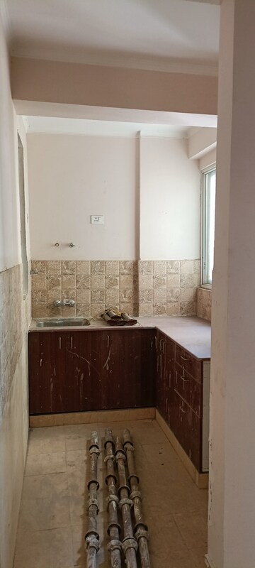 Bathroom in 3 BHK Apartment at Amrapali Golf Homes, Sector 4, Greater Noida – for Sale