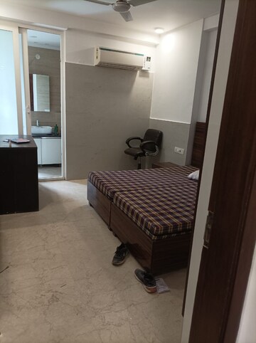 Bathroom in 4 BHK Apartment at Vipul Greens, Sector 48 – for Sale