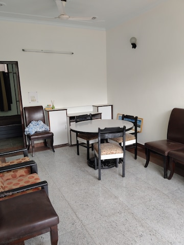 2 BHK Builder Floor For Rent in RWA Apartments Sector 27 Sector 27 Noida  7562935