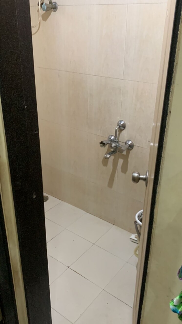 Bathroom, vashi-plaza 1 Bedroom 550 Sq.Ft. Apartment In Vashi Sector 17 Navi Mumbai 7563023