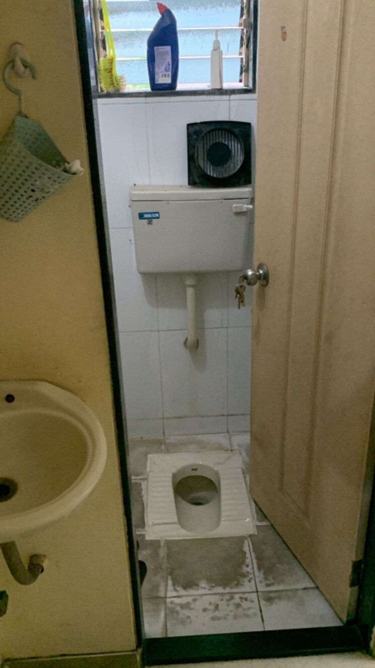 Bathroom, vashi-plaza 1 Bedroom 550 Sq.Ft. Apartment In Vashi Sector 17 Navi Mumbai 7563023