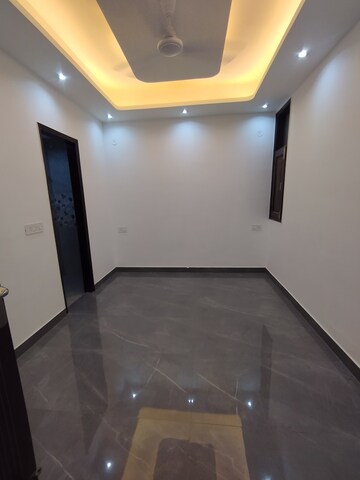 Bedroom in 3 BHK Builder Floor at Palm Residency Chhatarpur, Chattarpur – for Sale