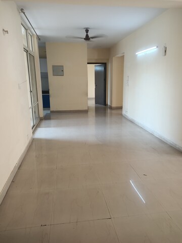 Room in 3.5 BHK Apartment at Jal Vihar Welfare Society, Sector 77 – for Sale