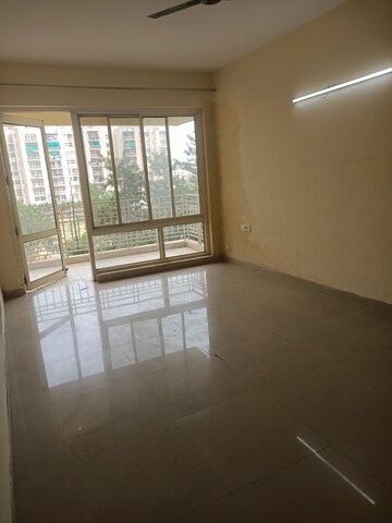 Room in 3.5 BHK Apartment at Jal Vihar Welfare Society, Sector 77 – for Sale