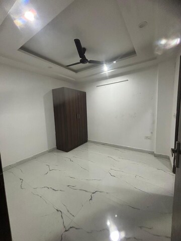 Bedroom in 3 BHK Builder Floor at Palm Residency Chhatarpur, Chattarpur – for Sale