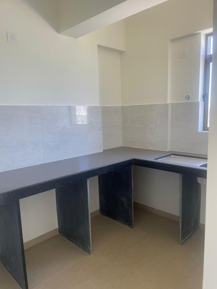 Kitchen, mahindra-vicino 1 Bedroom 518 Sq.Ft. Apartment In Andheri East Mumbai 7563415