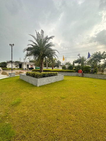  Office Space – Garden View at VHR Winsten Park, Knowledge Park V Greater Noida - for Sale