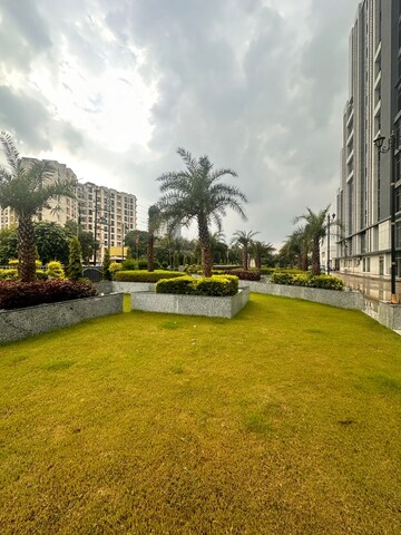 Office Space – Garden View at VHR Winsten Park, Knowledge Park V Greater Noida - for Sale