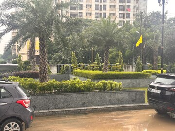  Office Space – Garden View at VHR Winsten Park, Knowledge Park V Greater Noida - for Sale