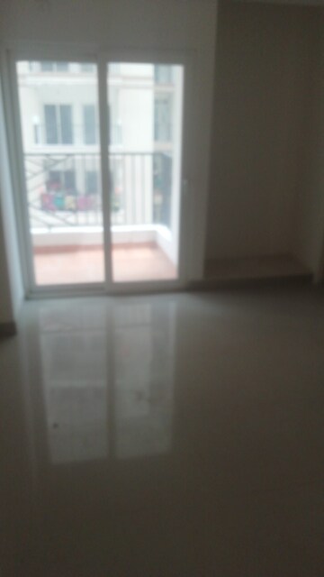 Room in 2 BHK Apartment at Jyoti Super Village, Raj Nagar Extension – for Sale