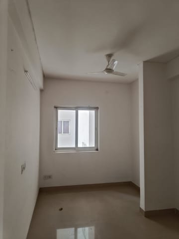 2 BHK Apartment For Resale in KW Ghaziabad Tower Naya Ganj Ghaziabad  7564056