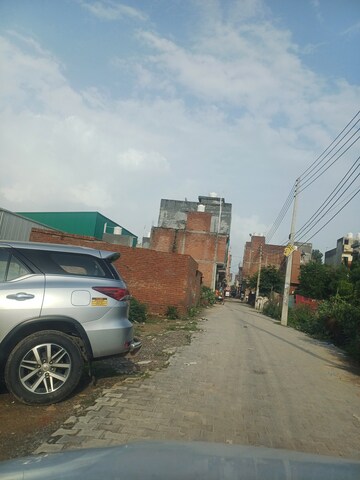  Plot – Exterior View View at Dheeraj Nagar - for Sale
