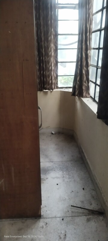 Balcony in 3.5 BHK Builder Floor at Palam Vihar Residents Association, Palam Vihar – for Sale