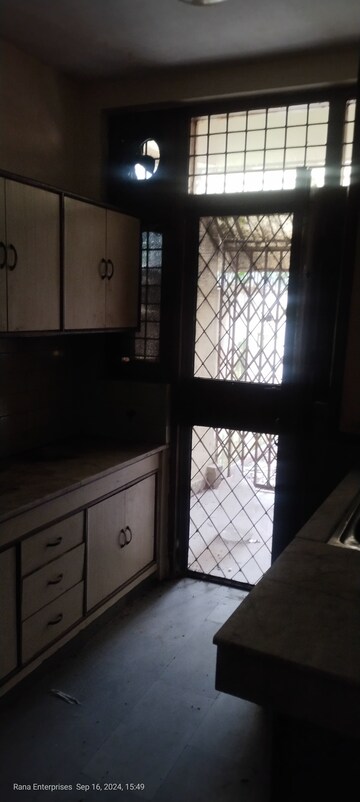 Kitchen in 3.5 BHK Builder Floor at Palam Vihar Residents Association, Palam Vihar – for Sale