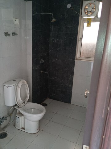 Bathroom in 3.5 BHK Apartment at Imperia Esfera, Sector 37c – for Sale