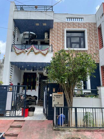 3.5 BHK Villa For Sale in Patrakar Colony