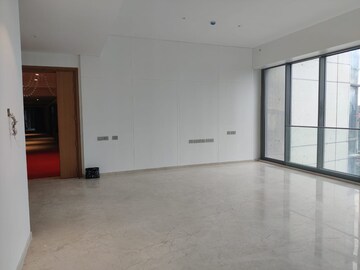 Room in 4 BHK Apartment at Rustomjee Crown, Prabhadevi – for Sale